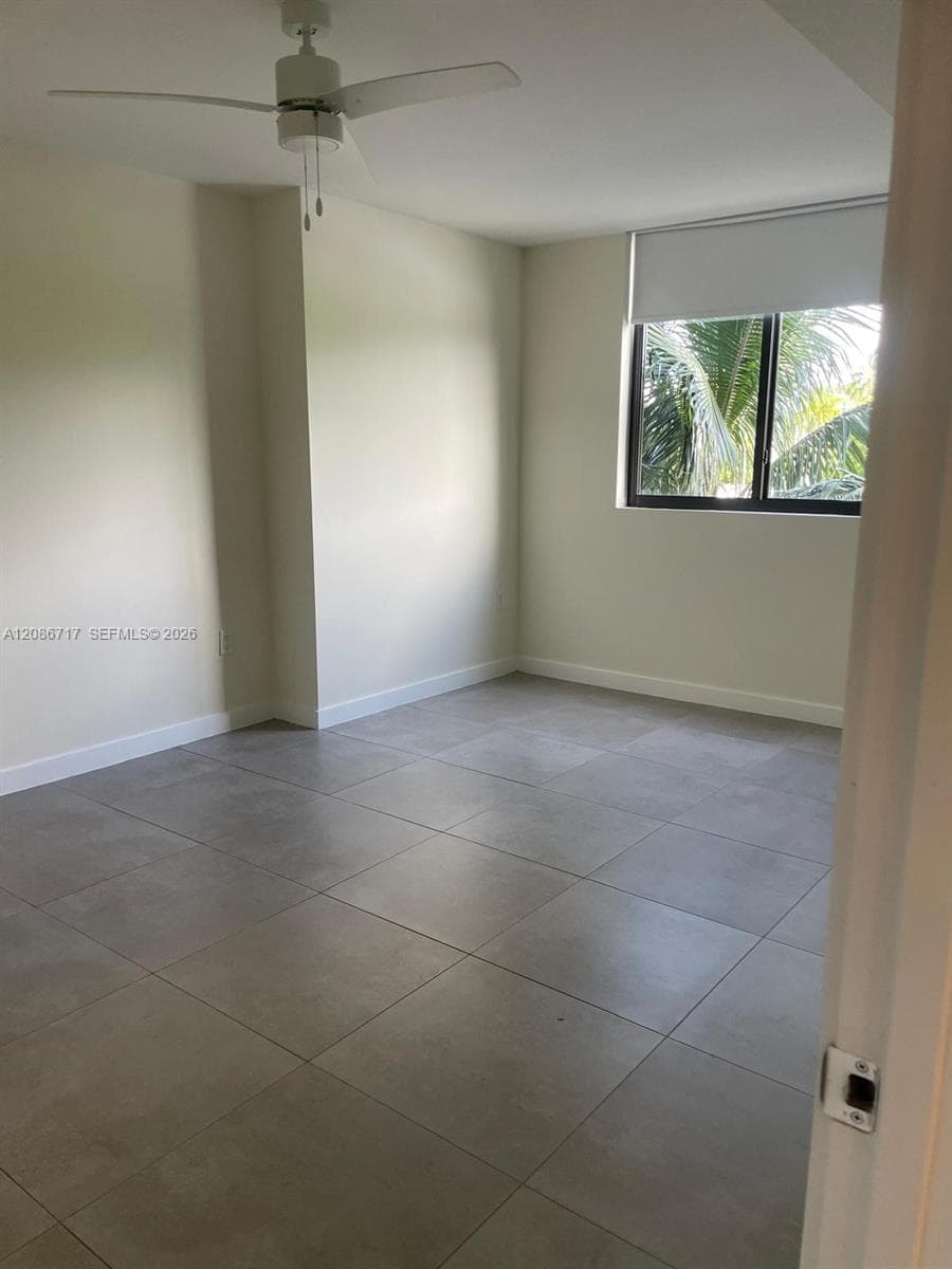 Multi Family at 16395 Biscayne Blvd # 216, North Miami Beach FL 33160