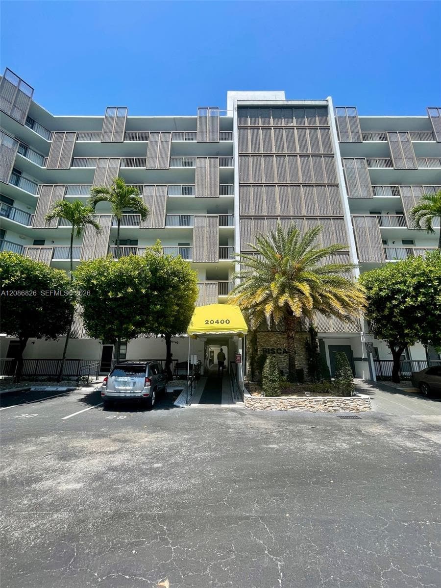 Condominium at 20400 W Country Club Dr # 608, Aventura FL 33180