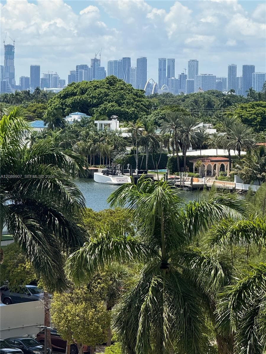 Condominium at 5555 Collins Ave # 7Z, Miami Beach FL 33140