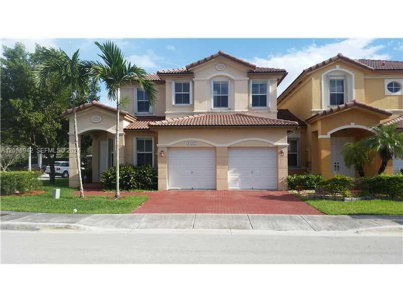 Single Family Residence at 11312 NW 74th Ter # 11312, Doral FL 33178
