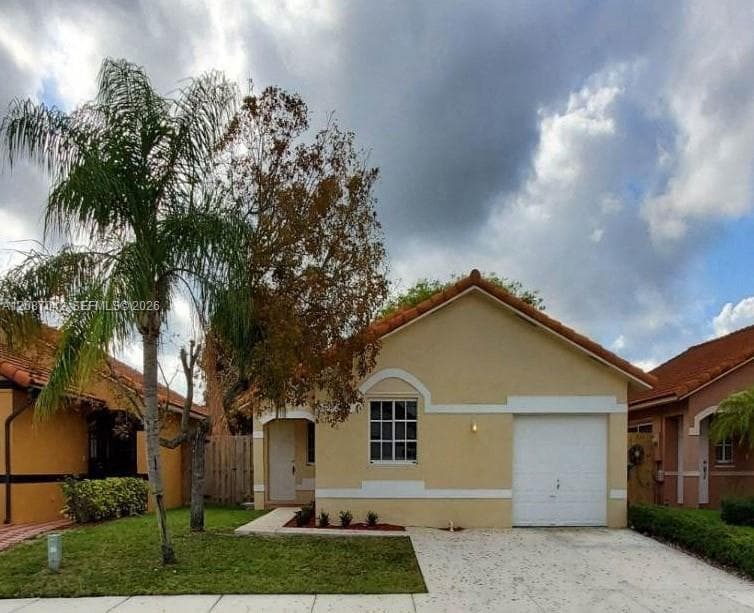 Single Family Residence at 17655 SW 146th Ct, Miami FL 33177