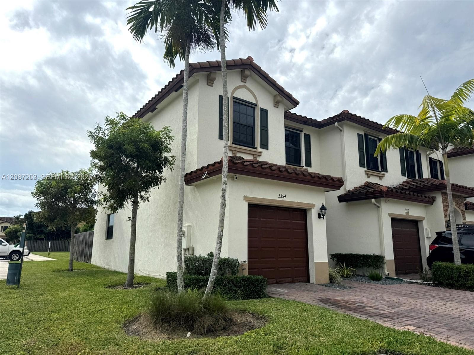 Townhouse at 3354 SE 1st Ct, Homestead FL 33033