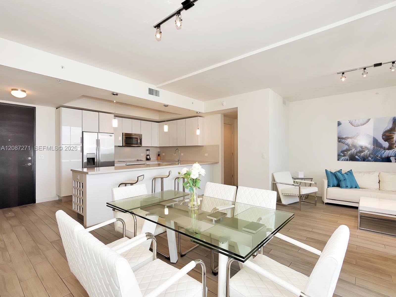Condominium at 999 SW 1st Ave # 2512, Miami FL 33130