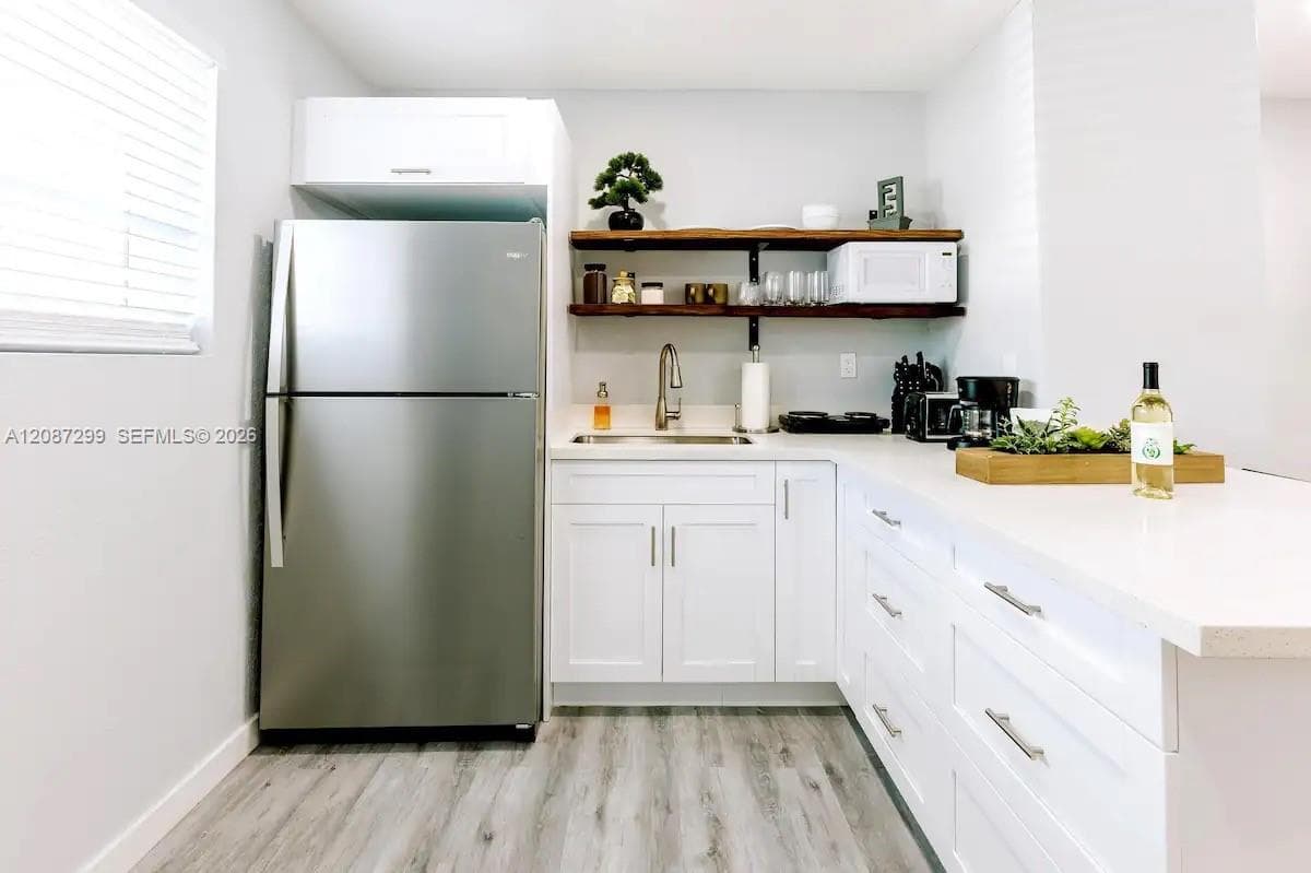 Efficiency at 1647 NW 29th Ave # 2, Miami FL 33125