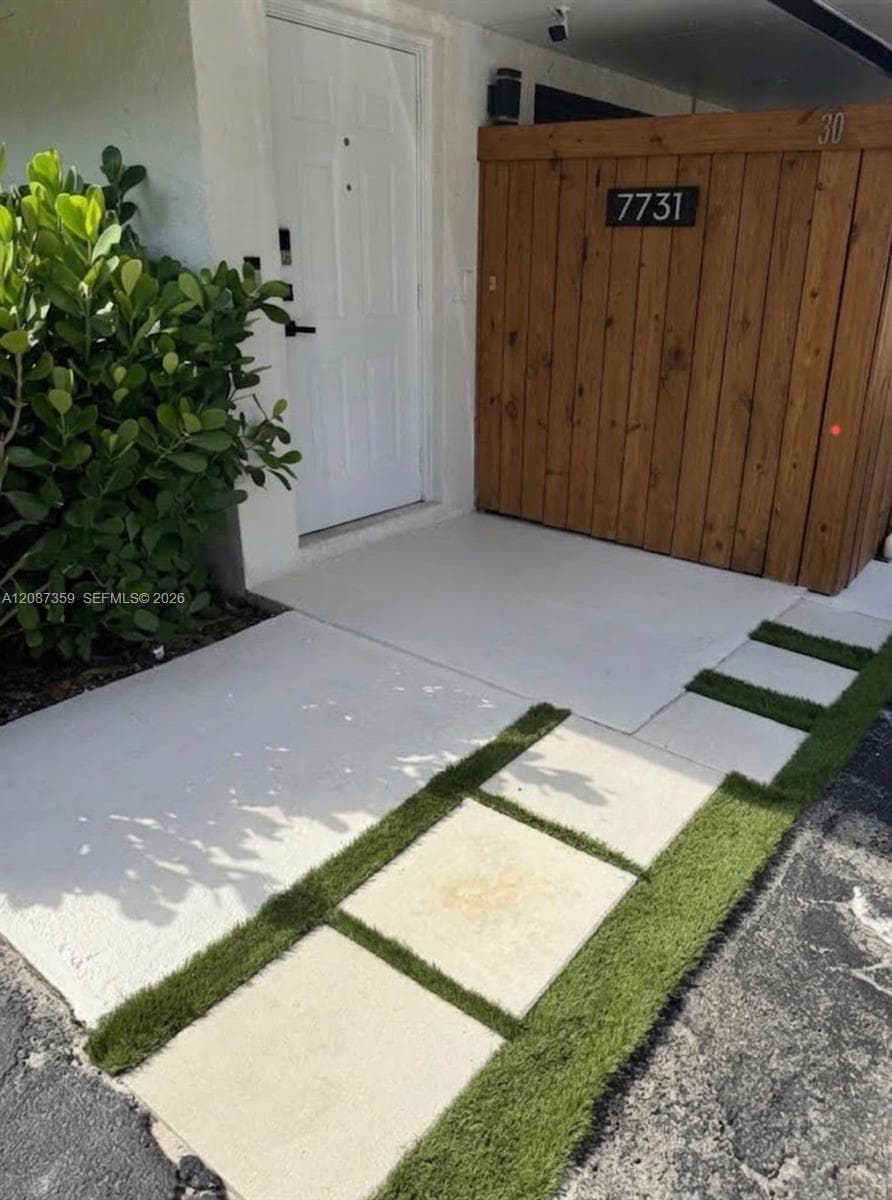 Condominium at 7731 SW 100th St # 30, Miami FL 33156