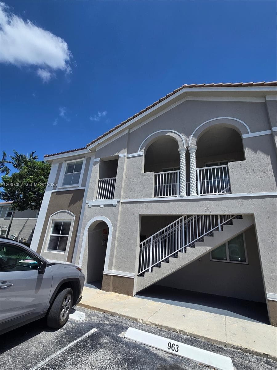 Condominium at 1666 SE 27th Ct # 204, Homestead FL 33035