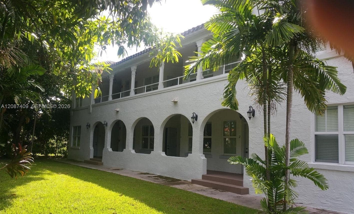 Apartment at 119 Cibao Ct # 3, Coral Gables FL 33134