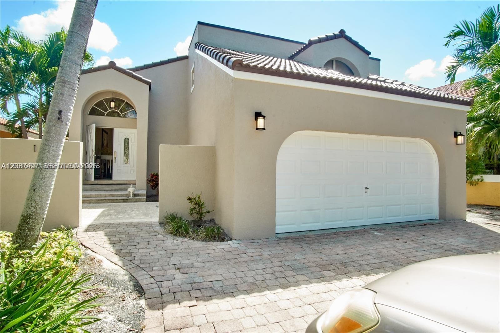 Single Family Residence at 11724 SW 92nd Ln # 11724, Miami FL 33186