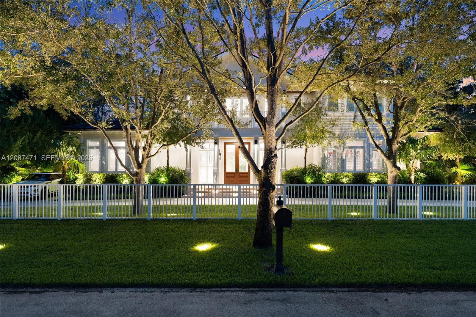 Single Family Residence at 7220 SW 125th St, Pinecrest FL 33156