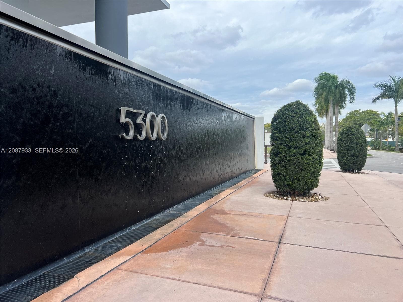 Condominium at 5300 Paseo Blvd # 711, Doral FL 33166