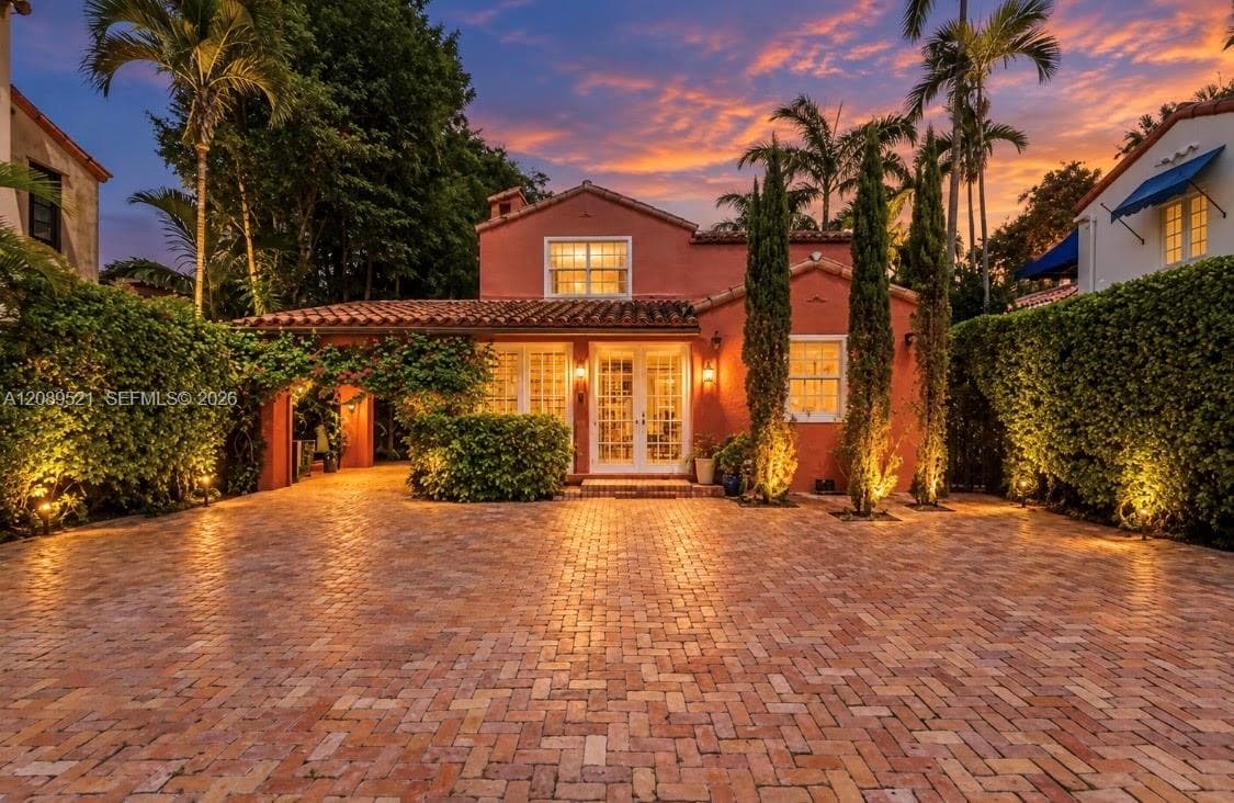 Single Family Residence at 629 Altara Ave, Coral Gables FL 33146