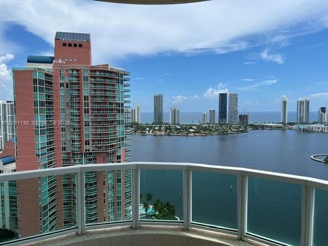 Condominium at 3330 NE 190th St, Aventura FL 33180