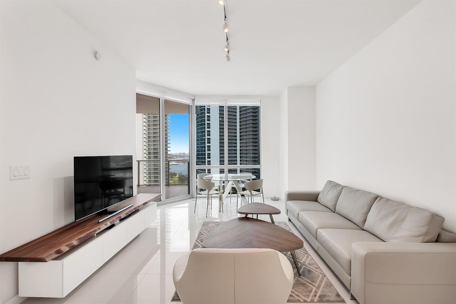 Condominium at 851 NE 1ST Avenue # 2005, Miami FL 33132