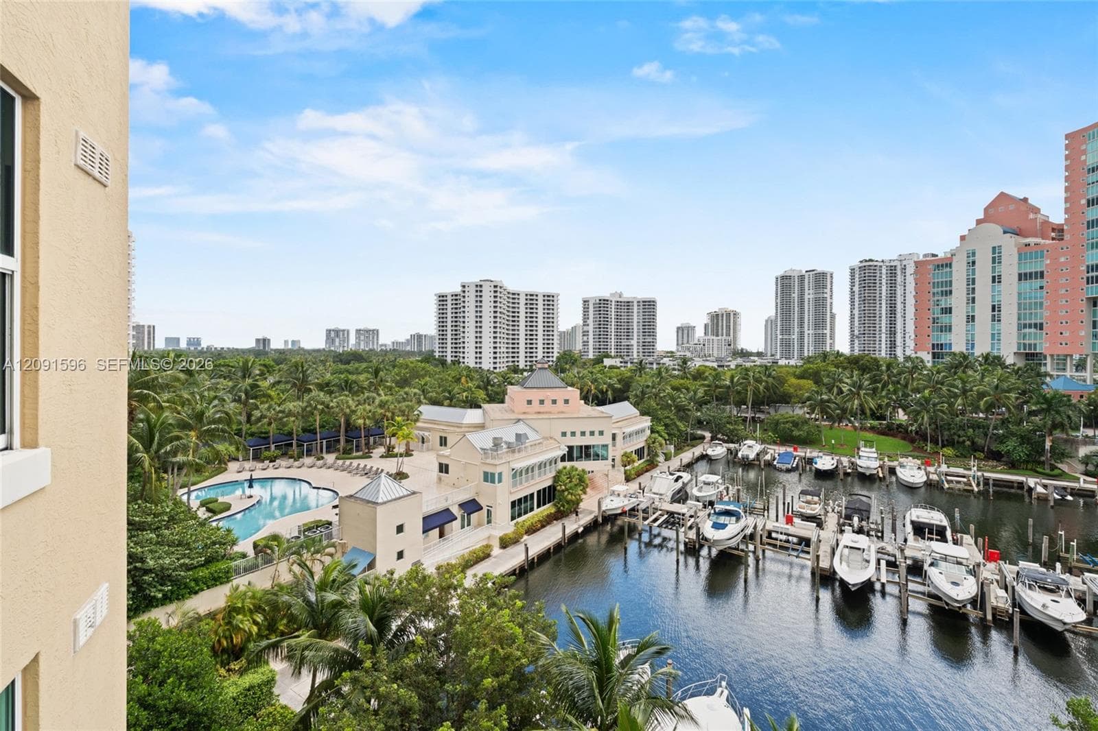A unit listed in Aventura Marina