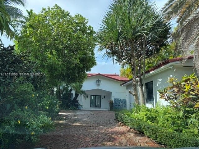Single Family Residence at Surfside, FL, 33154