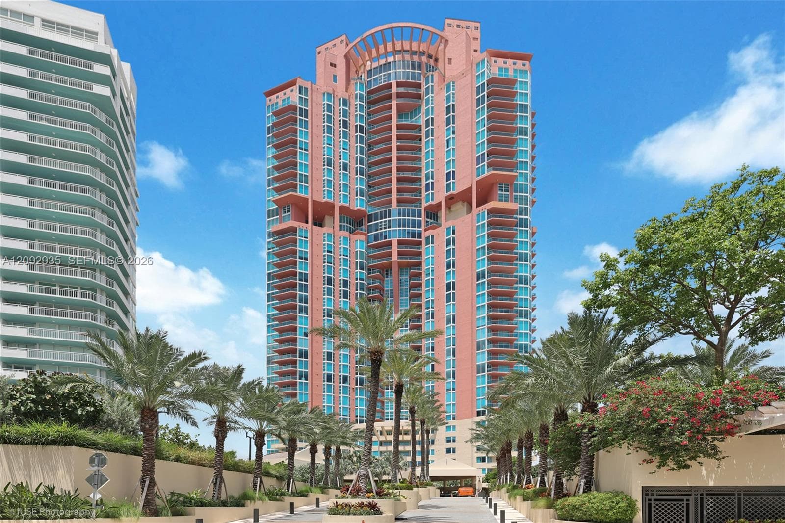 Condominium at 300 S Pointe Dr # 4206, Miami Beach FL 33139