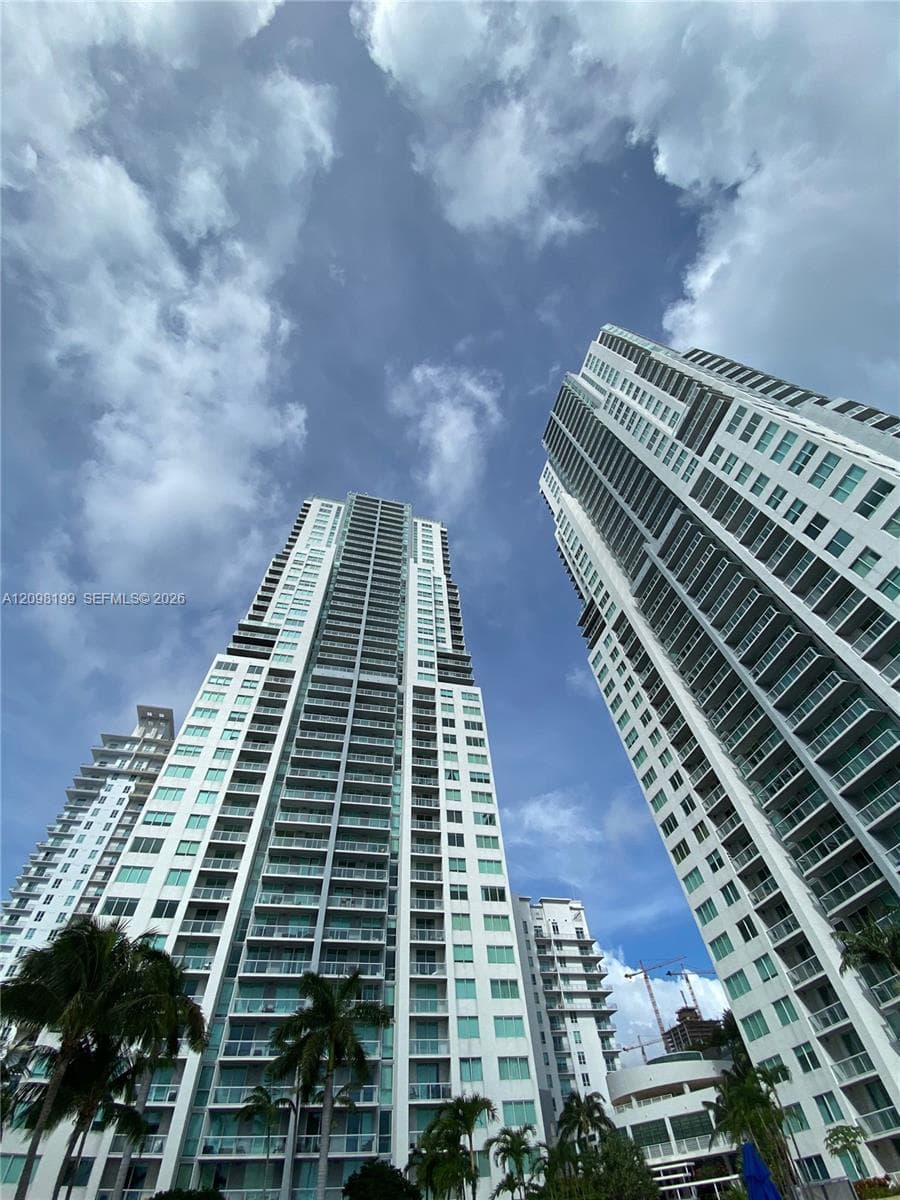 Condominium at 253 NE 2nd St # 3007, Miami FL 33132
