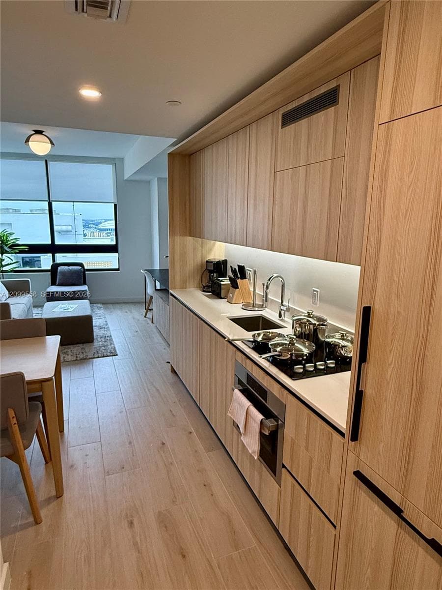 Condominium at 225 N Miami Ave # 3406, Miami FL 33128