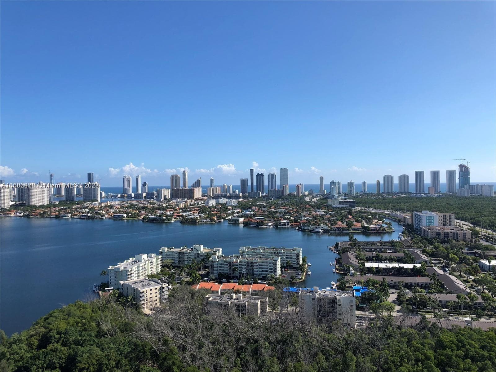 Condominium at 16385 Biscayne Blvd # 2020, North Miami Beach FL 33160