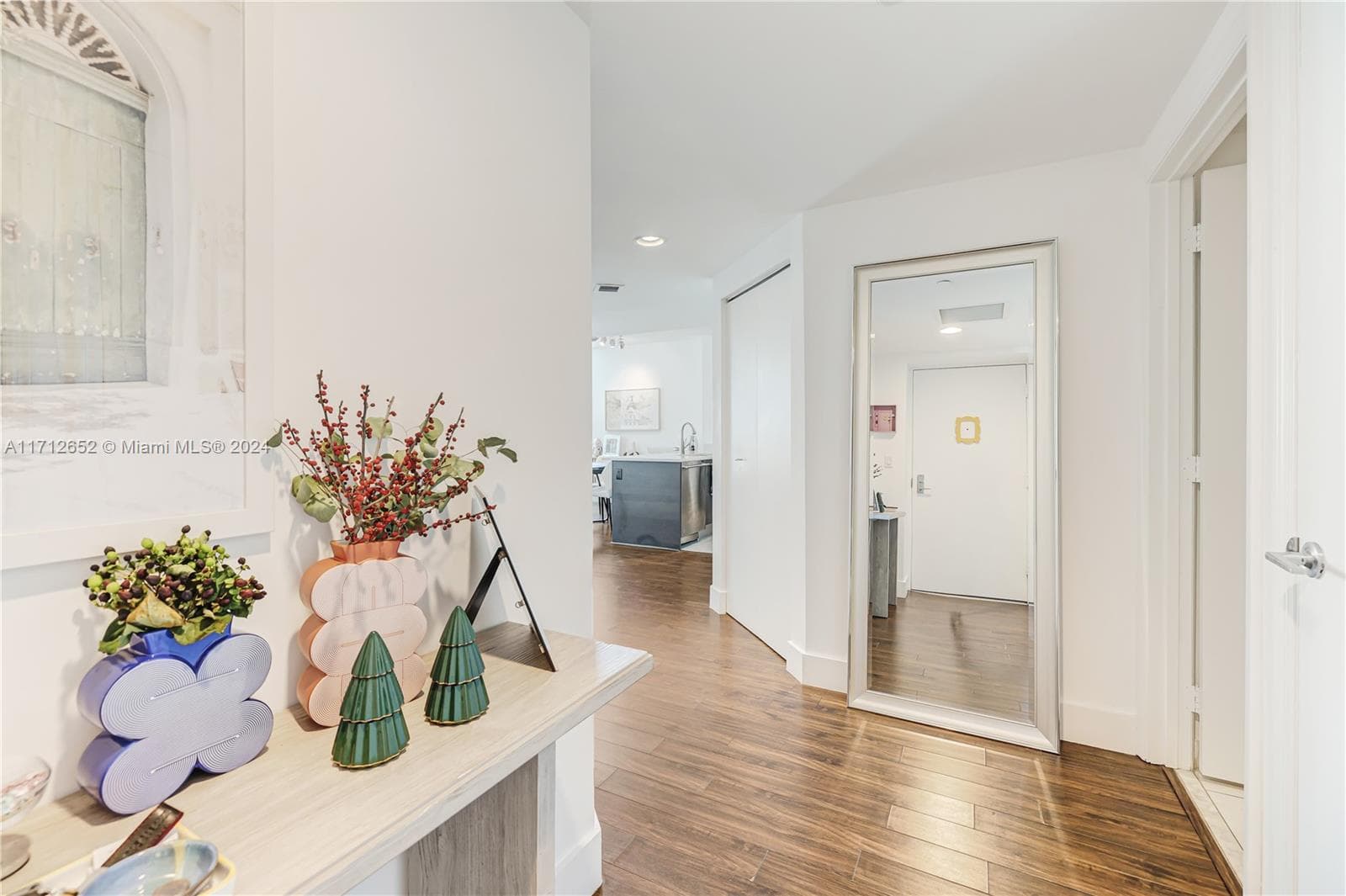 Condominium at 55 SE 6th St # 3407, Miami FL 33131