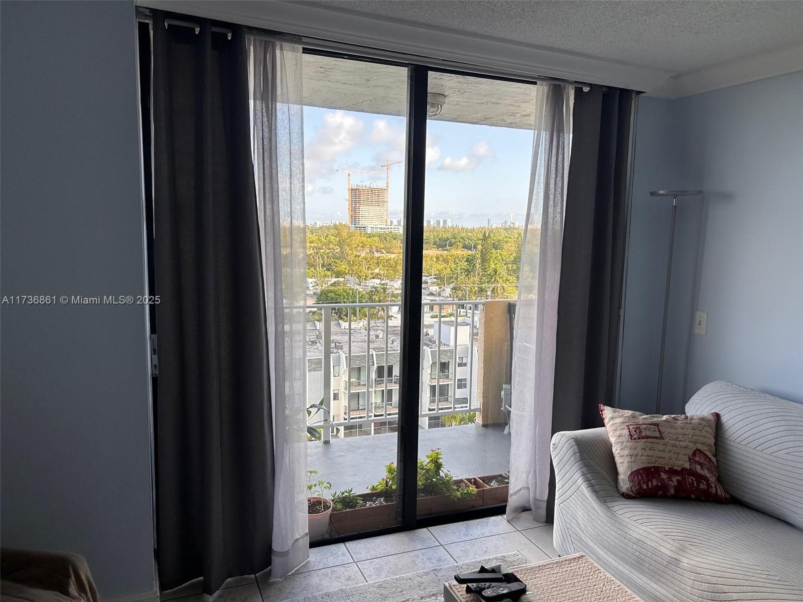 Condominium at 2350 NE 135th St # 903, North Miami FL 33181