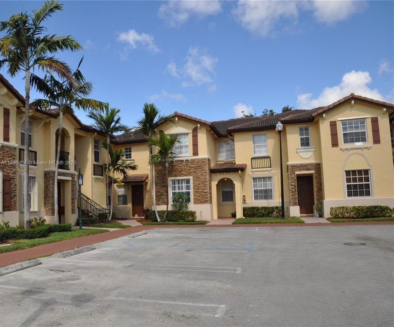 Condominium at 1420 NE 33rd Ave # 15, Homestead FL 33033