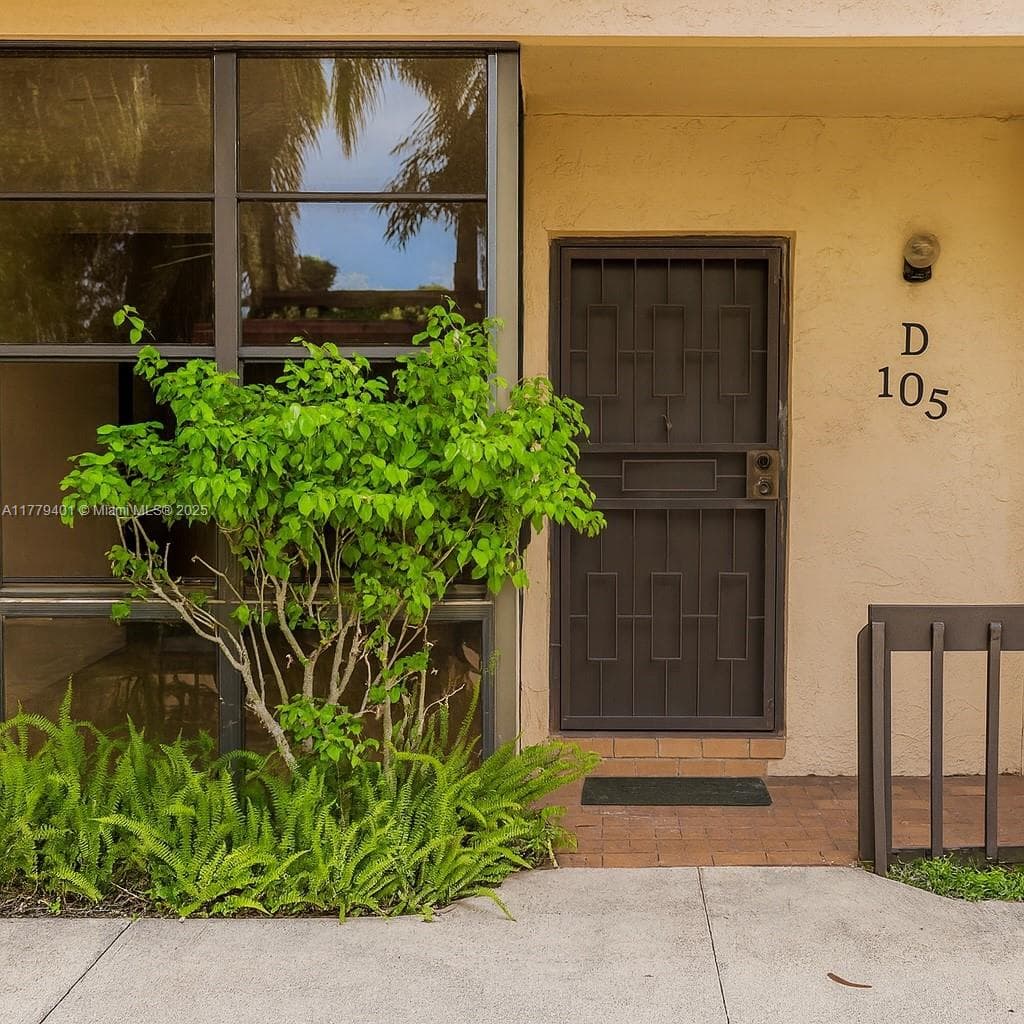 Condominium at 800 NE 199th St # 105D, Miami FL 33179