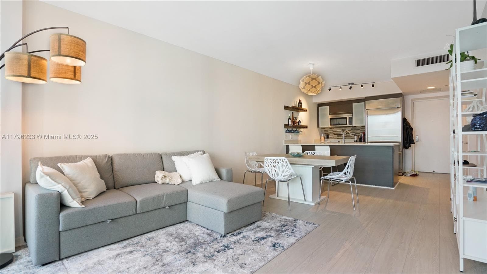 Condominium at 55 SE 6th St # 1804, Miami FL 33131