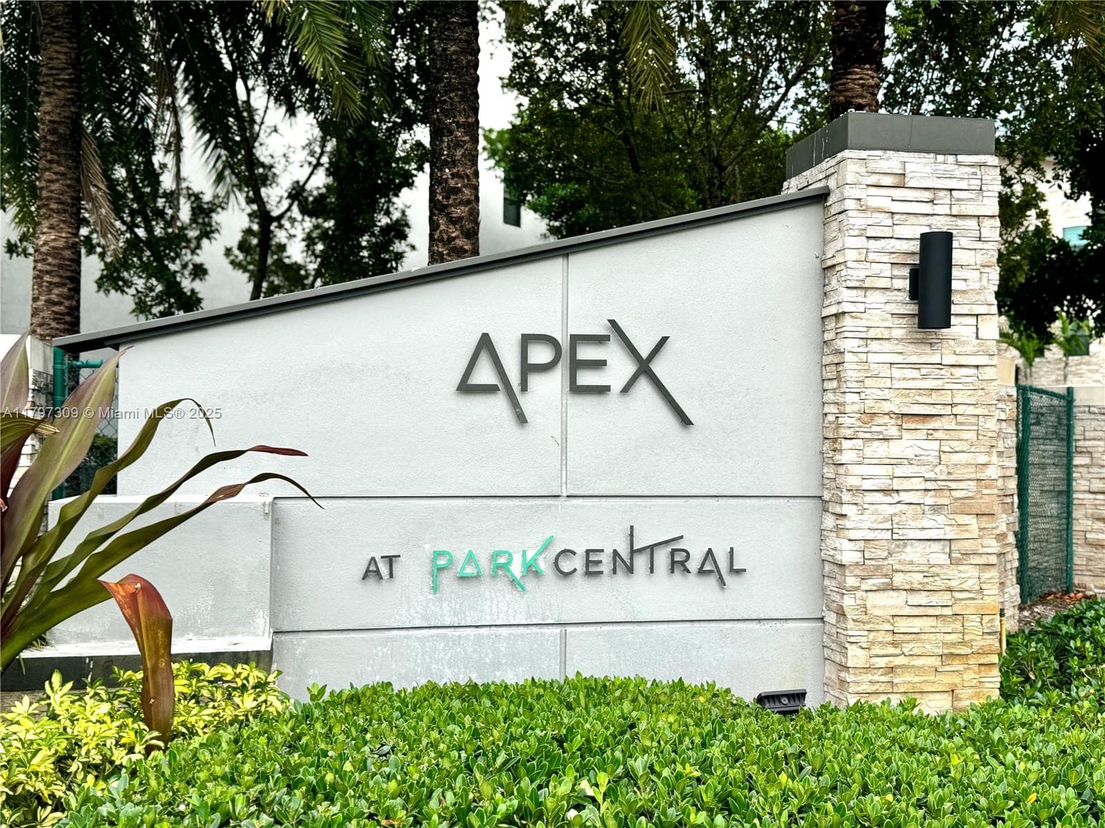 Condominium at 8175 NW 104th Ave # 21, Doral FL 33178