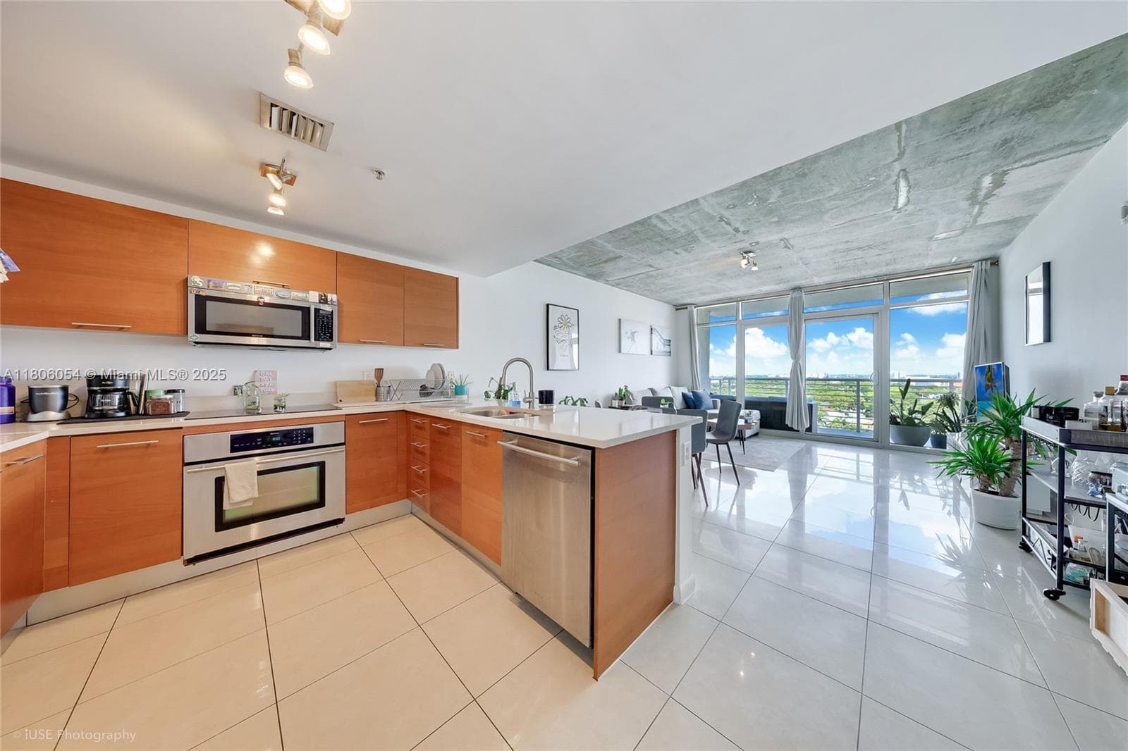 Condominium at 3250 NE 1st Ave # 1007, Miami FL 33137