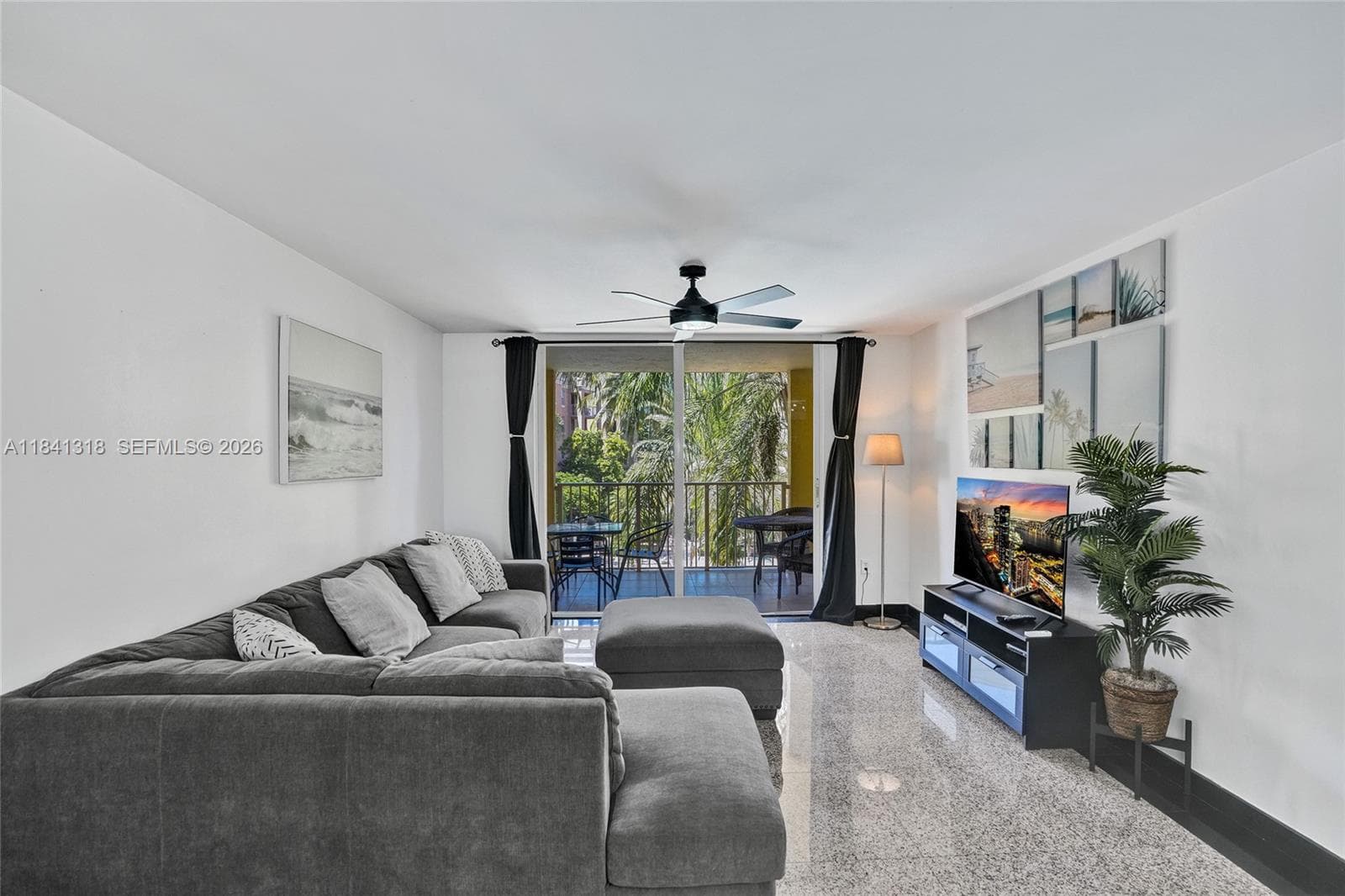 Condominium at 19701 E Country Club Dr # 5306, Aventura FL 33180