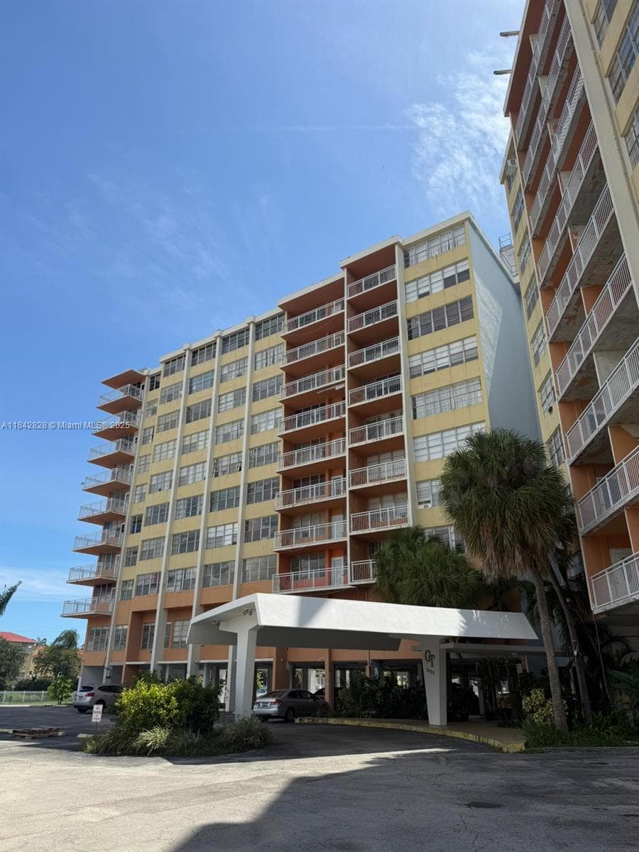 Dockominium at 2025 NE 164th St # 818, North Miami Beach FL 33162