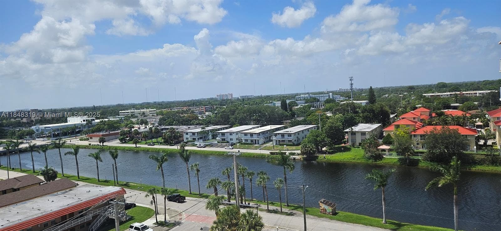 Condominium at 2025 NE 164th St # 914, North Miami Beach FL 33162