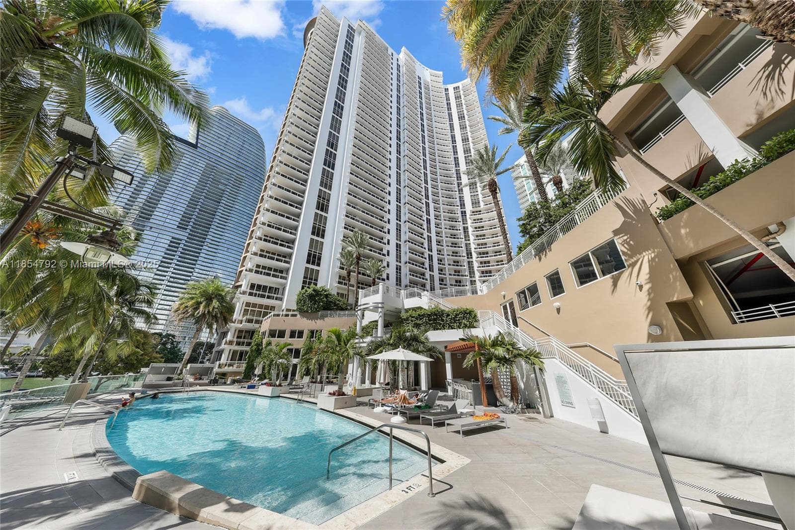 Condominium at 901 Brickell Key Blvd # 3002, Miami FL 33131
