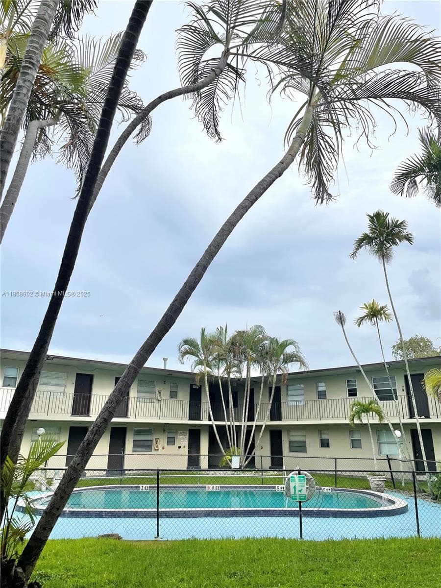 Condominium at 3901 SW 112th Ave # 46, Miami FL 33165