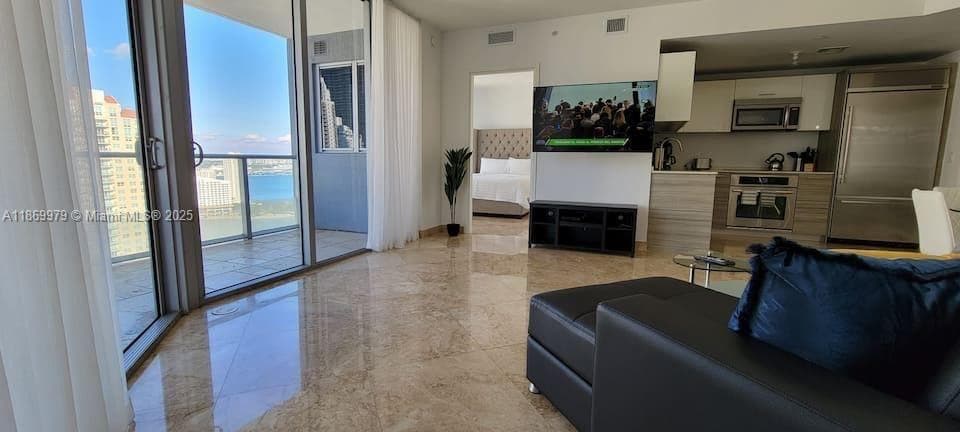 Condominium at 1300 Brickell Bay Dr # 3007, Miami FL 33131