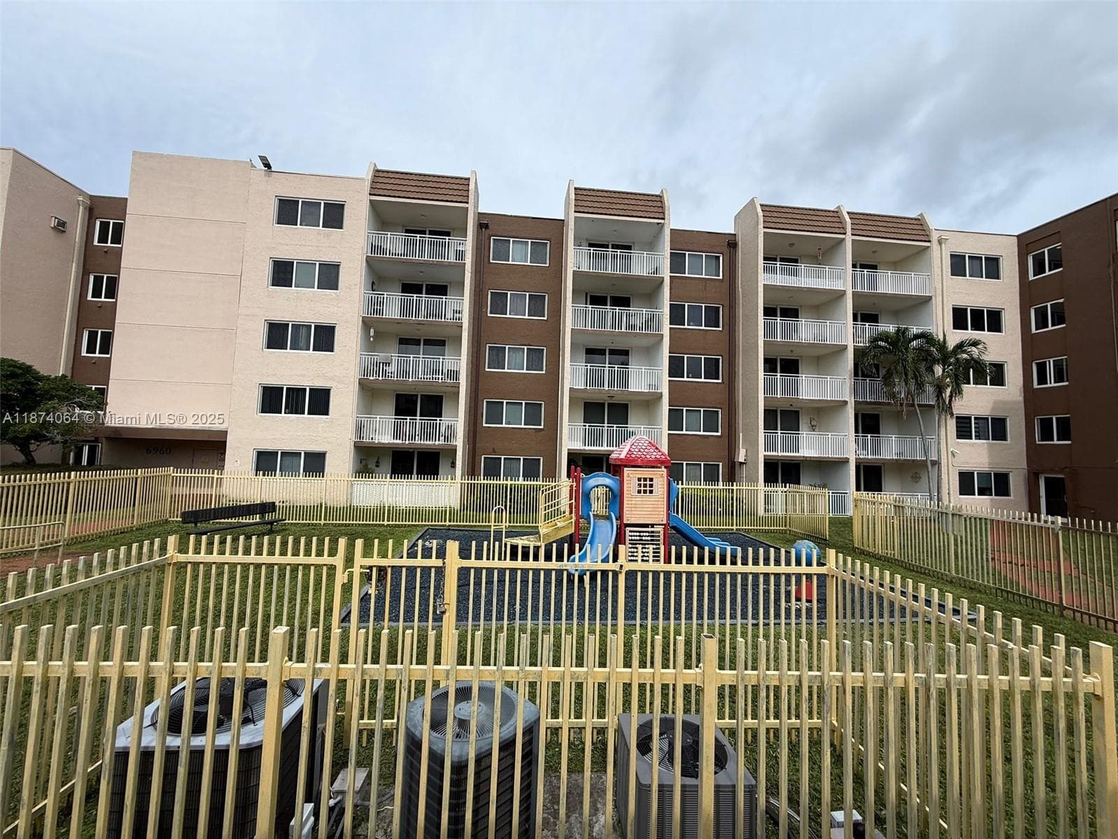 Condominium at 6940 Miami Gardens Dr # 122, Hialeah FL 33015