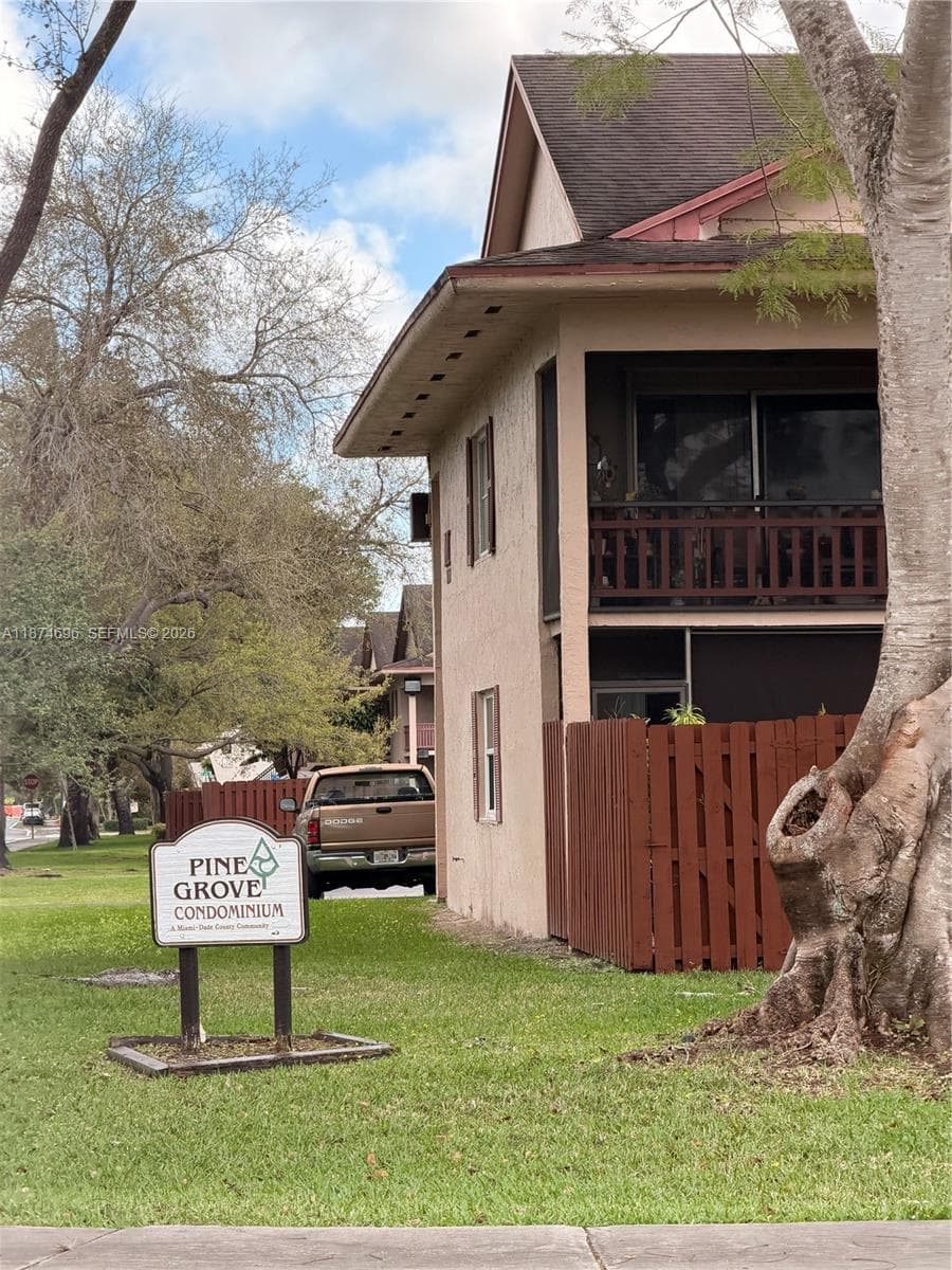 Condominium at 11295 SW 88th St # M109, Miami FL 33176