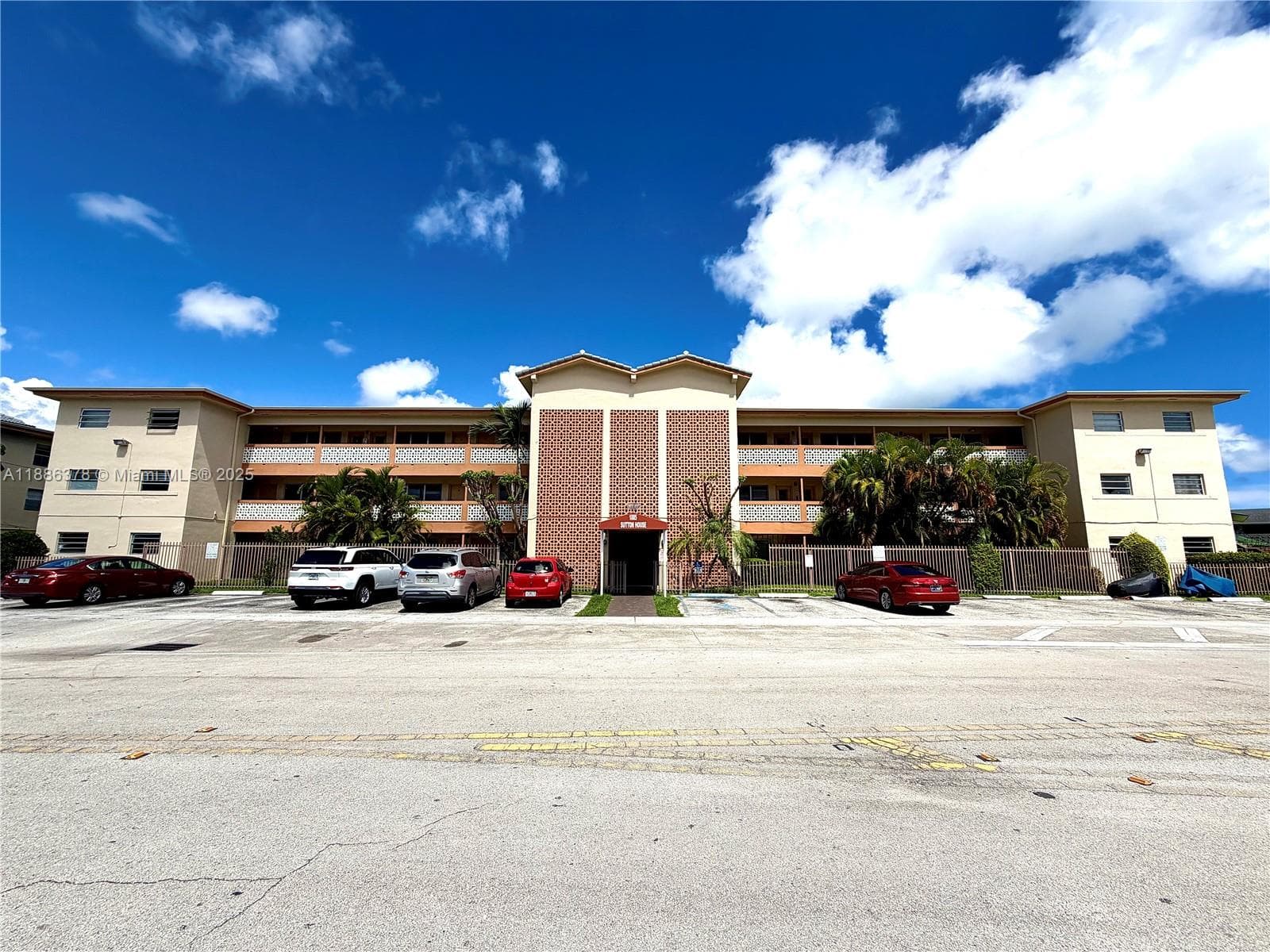 Condominium at 1885 NE 121st St # 3, North Miami FL 33181