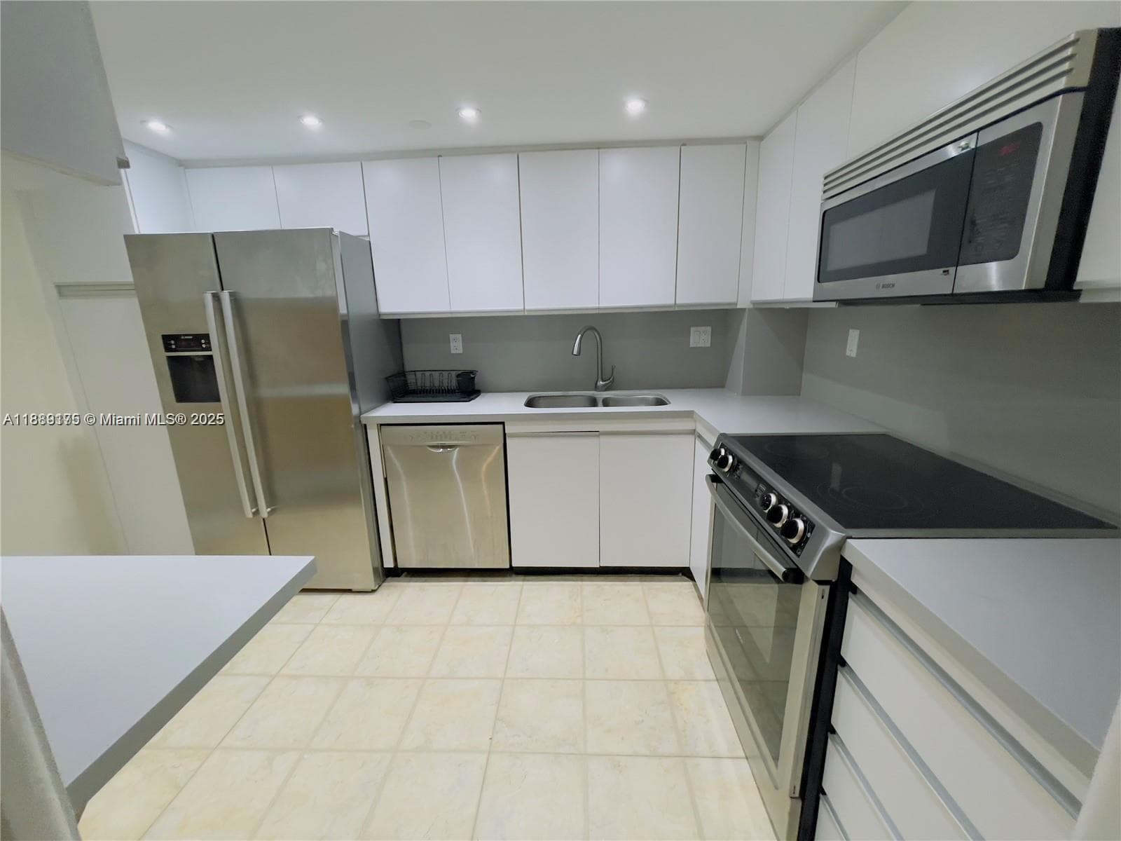 Condominium at 2000 Towerside # 309, Miami FL 33138