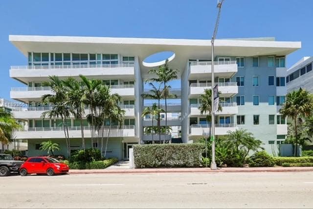 Condominium at 7800 Collins Ave # 203, Miami Beach FL 33141