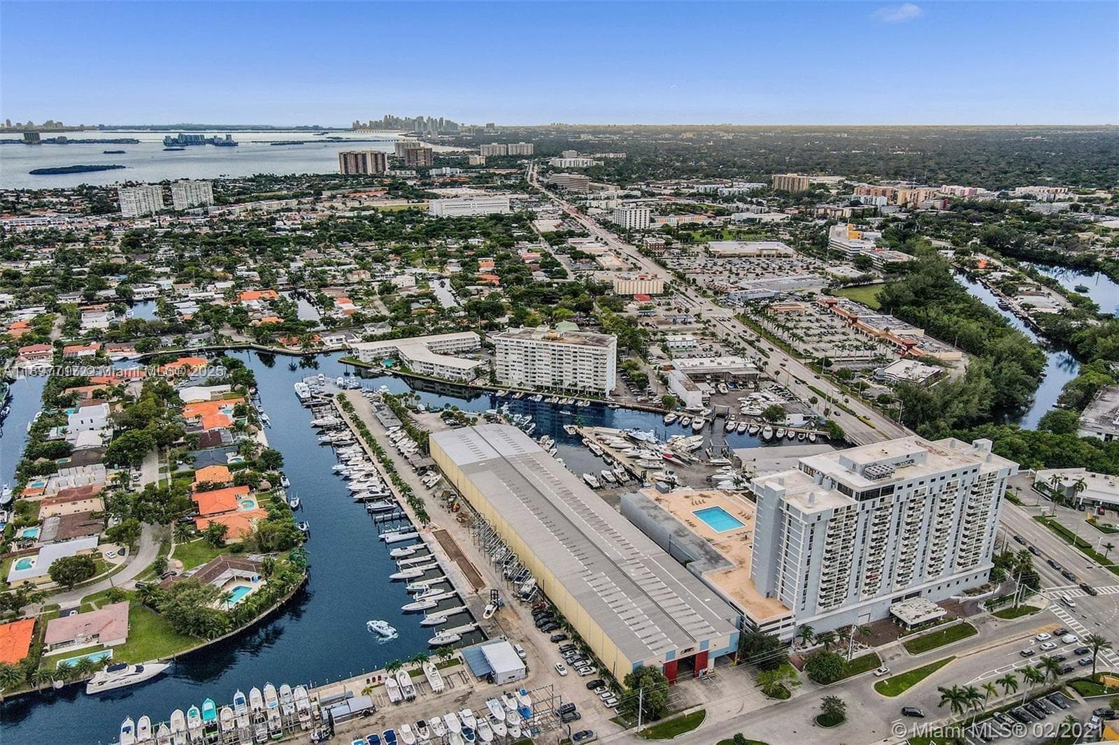 Condominium at 13499 Biscayne Blvd # 811, North Miami FL 33181