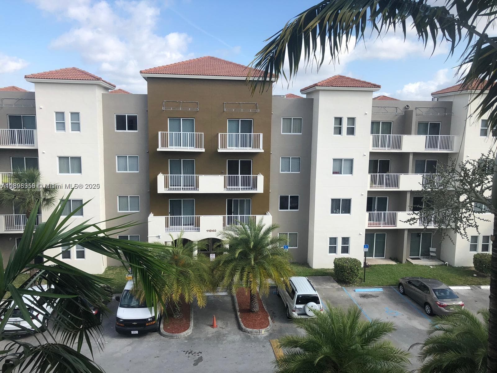 Condominium at 11040 SW 196th St # 211, Cutler Bay FL 33157