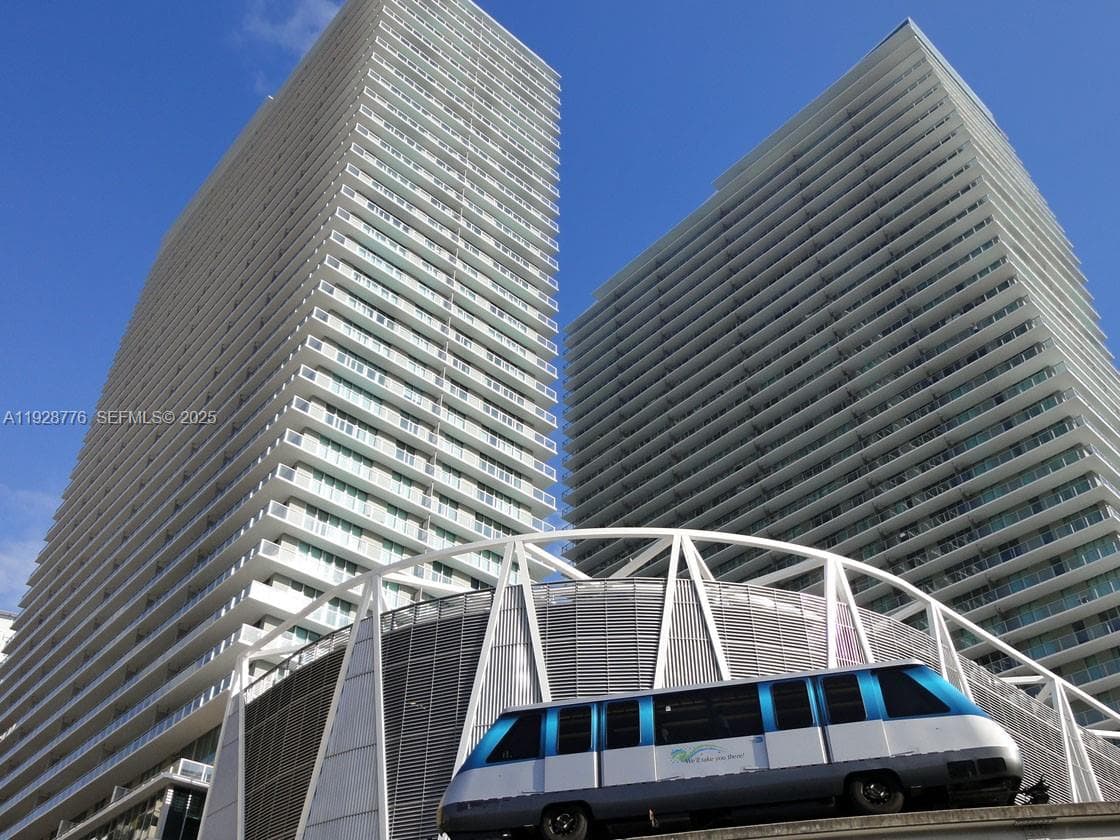 Condominium at 79 SW 12th St # 1203S, Miami FL 33130
