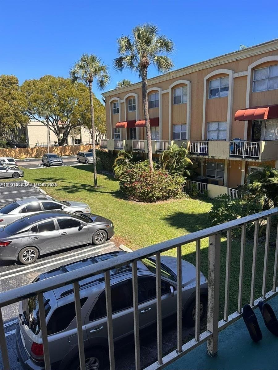 Condominium at 18101 NW 68th Ave # C202, Hialeah FL 33015