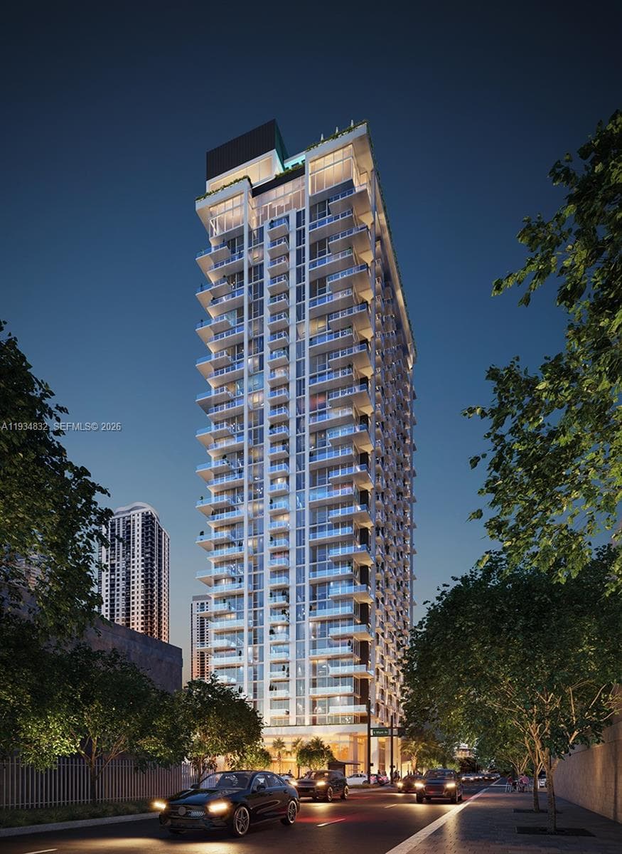 Condominium at 11 NE 6 ST # 2709, Miami FL 33132
