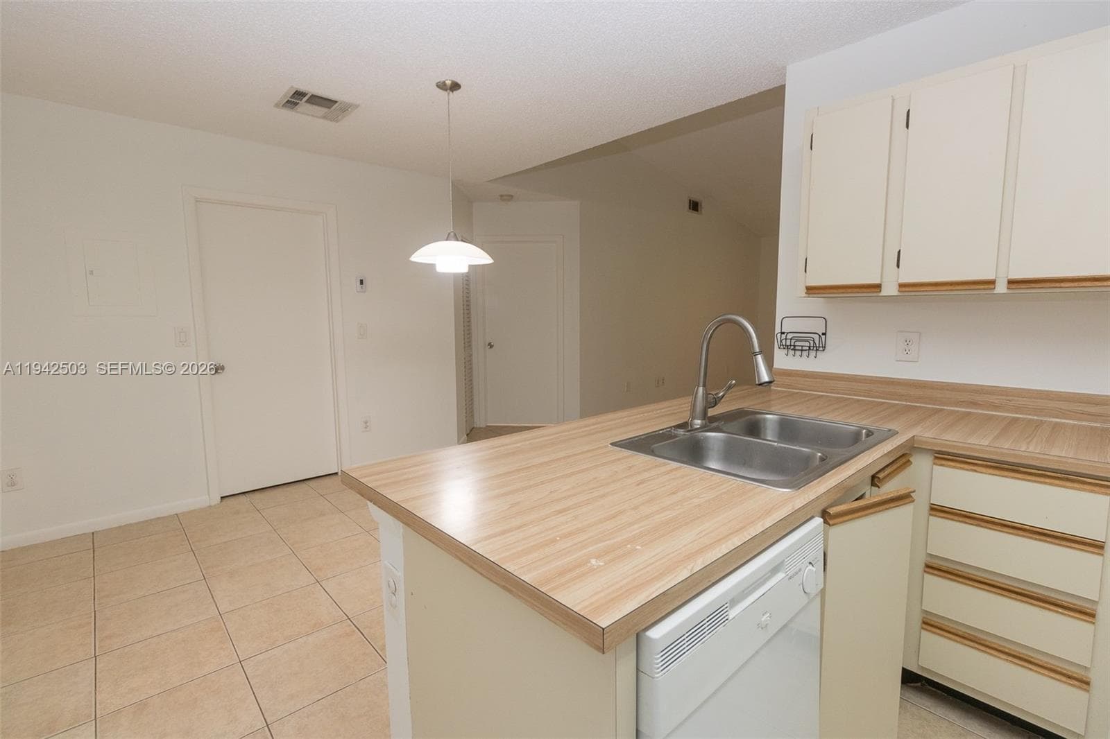 Condominium at 18328 NW 68th Ave # P, Hialeah FL 33015