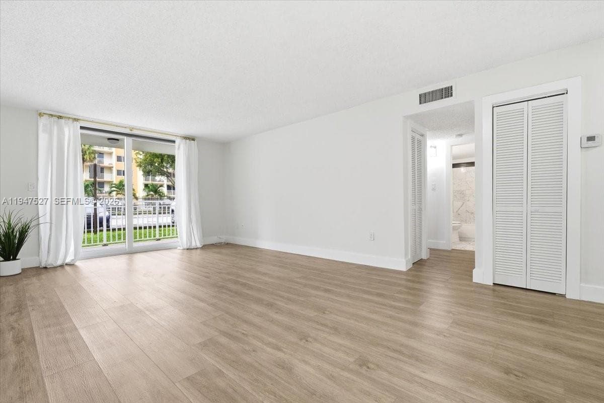 Condominium at 6960 Miami Gardens Dr # 124, Hialeah FL 33015