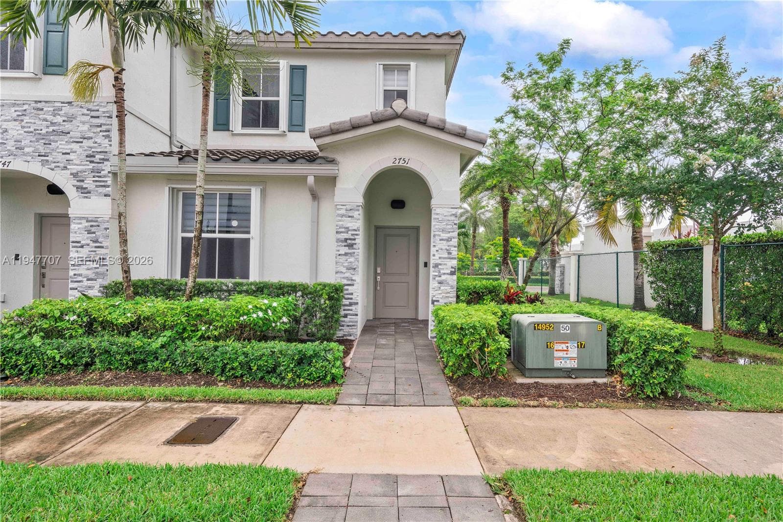 Townhouse at 2751 SE 15th St, Homestead FL 33035
