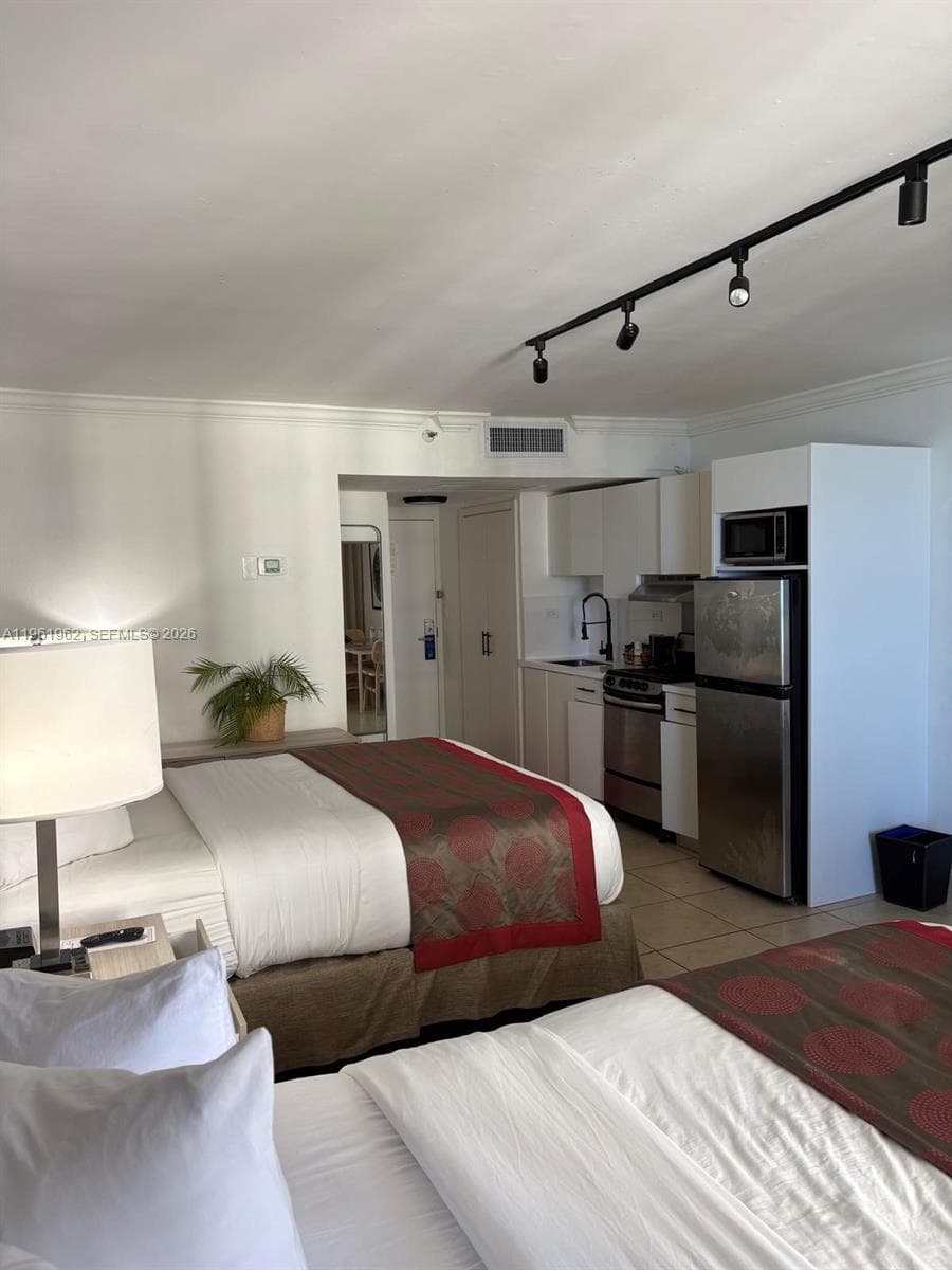 Condominium at 19201 Collins Ave # 820, Sunny Isles Beach FL 33160
